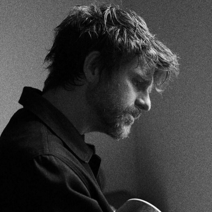 Vincent Vallières, auteur-compositeur-interprète