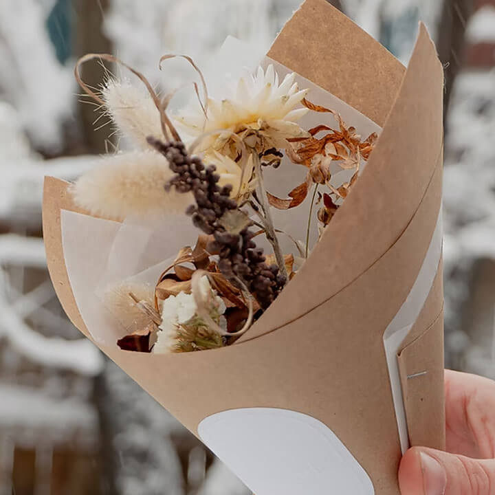 Mini création en fleurs séchées